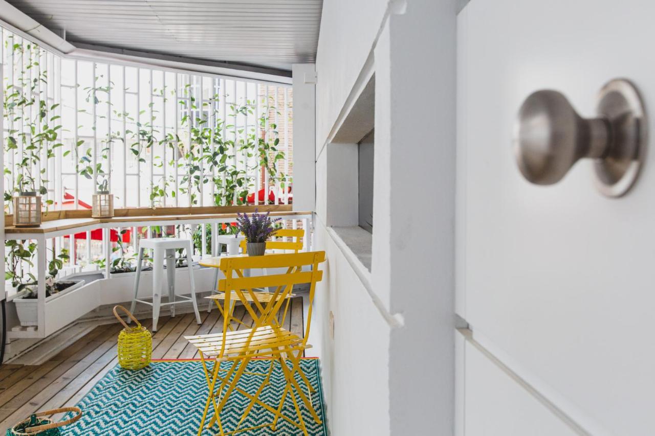 Casa Plaza Salvador Apartment Севиля Екстериор снимка