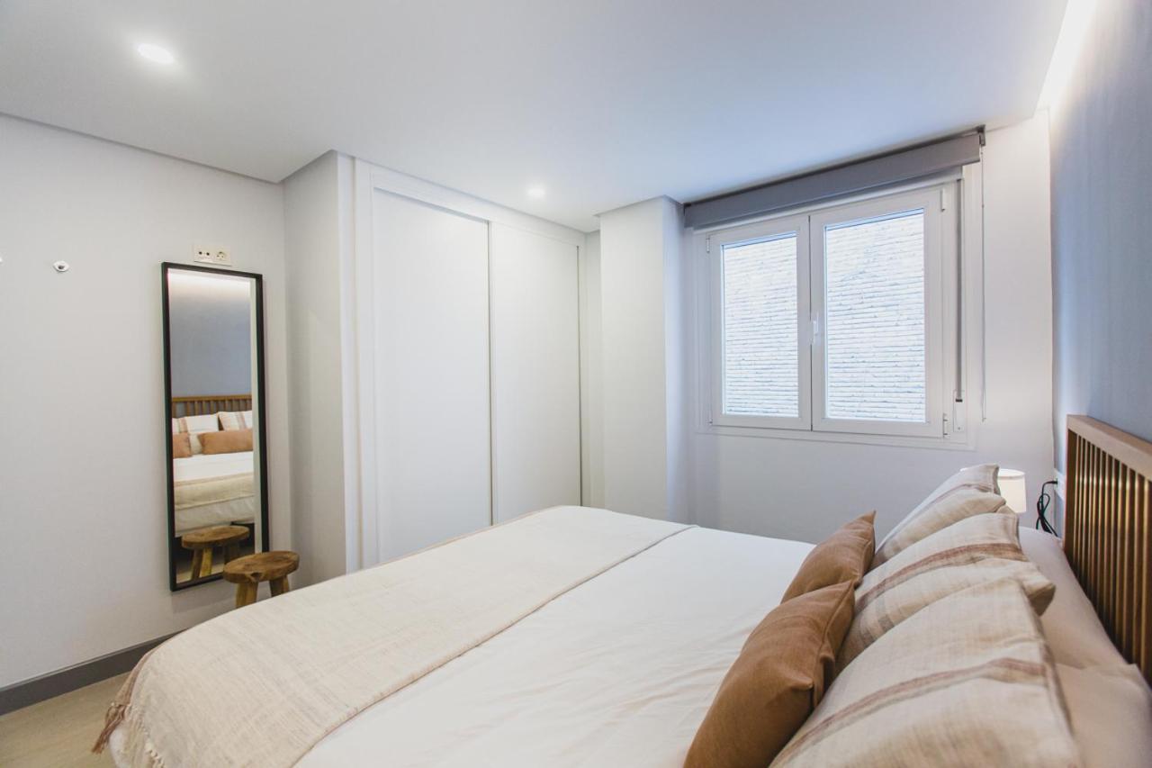 Casa Plaza Salvador Apartment Севиля Екстериор снимка